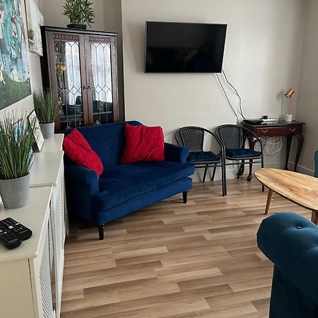 Relaxing Home - 7-10Min To Bournemouth Sandy Beach By Car - Private Garden, Parking And Spa Esterno foto