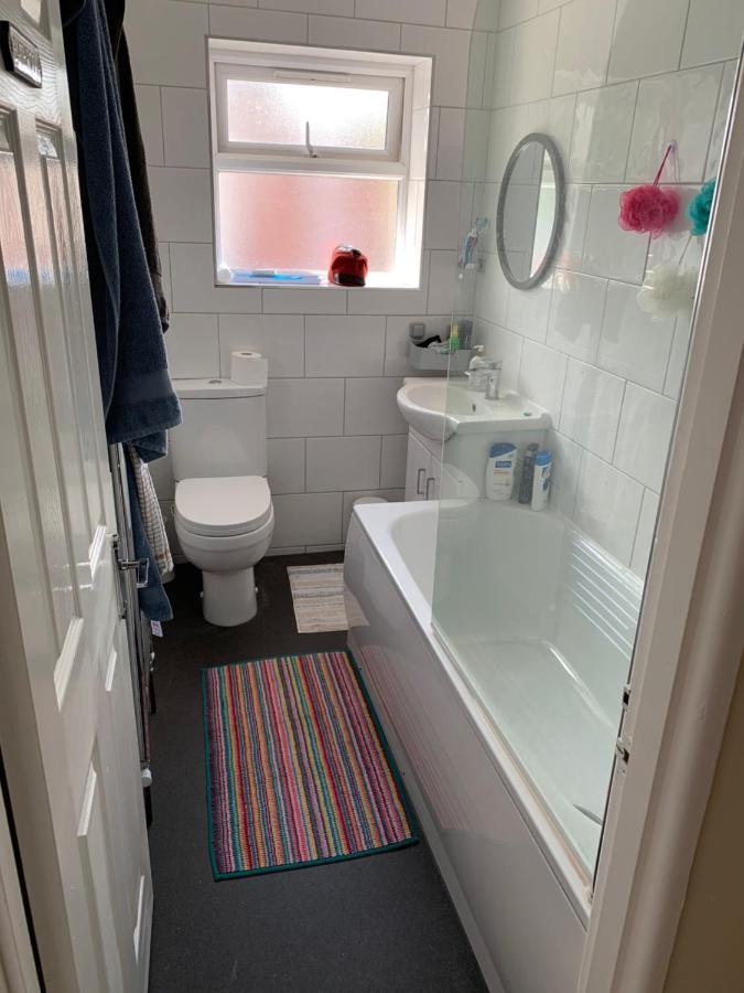 Relaxing Home - 7-10Min To Bournemouth Sandy Beach By Car - Private Garden, Parking And Spa Esterno foto