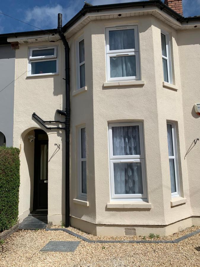 Relaxing Home - 7-10Min To Bournemouth Sandy Beach By Car - Private Garden, Parking And Spa Esterno foto