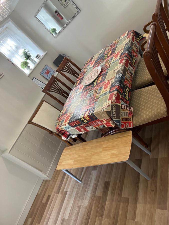 Relaxing Home - 7-10Min To Bournemouth Sandy Beach By Car - Private Garden, Parking And Spa Esterno foto